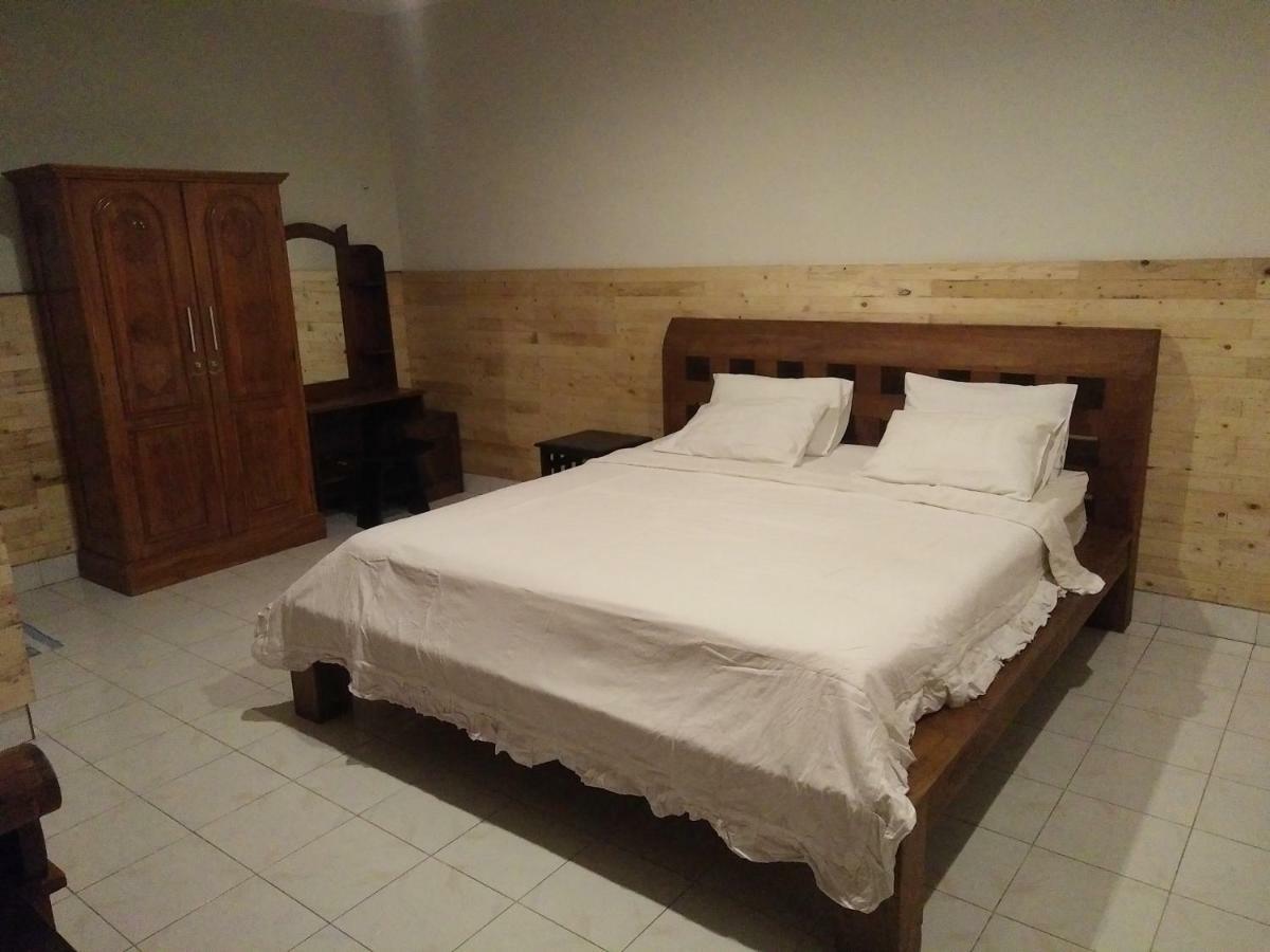 Made House Homestay And Dormitory Sanur  Exterior photo