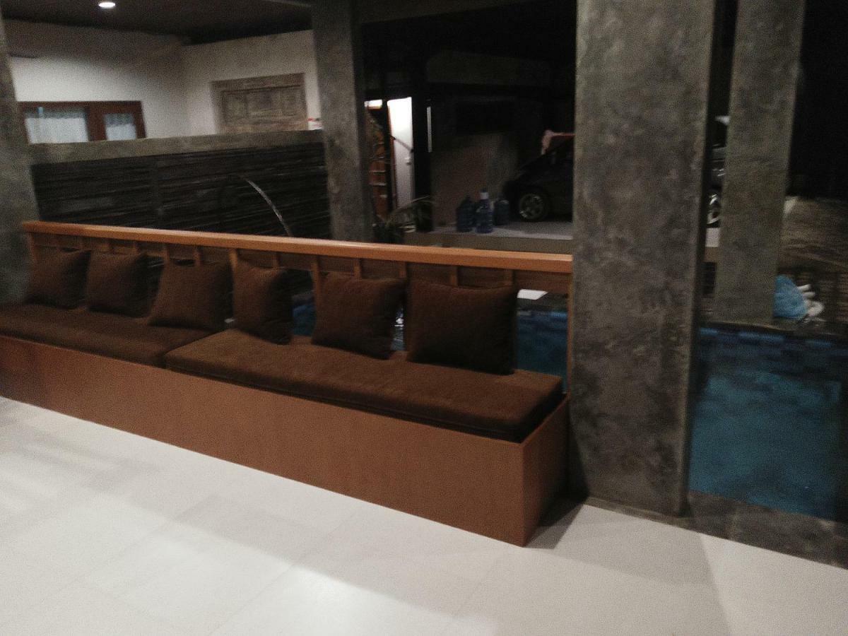 Made House Homestay And Dormitory Sanur  Exterior photo