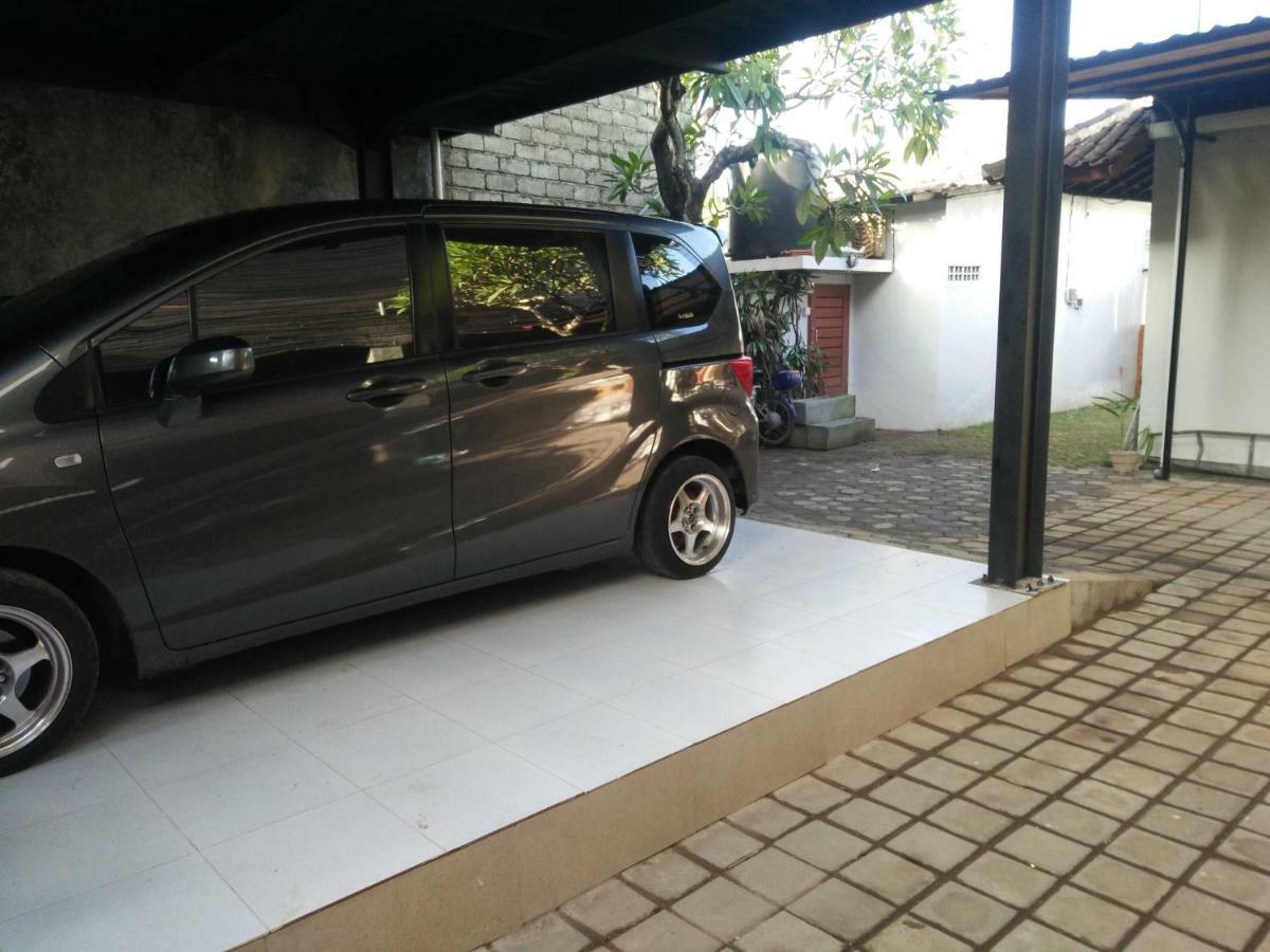 Made House Homestay And Dormitory Sanur  Exterior photo
