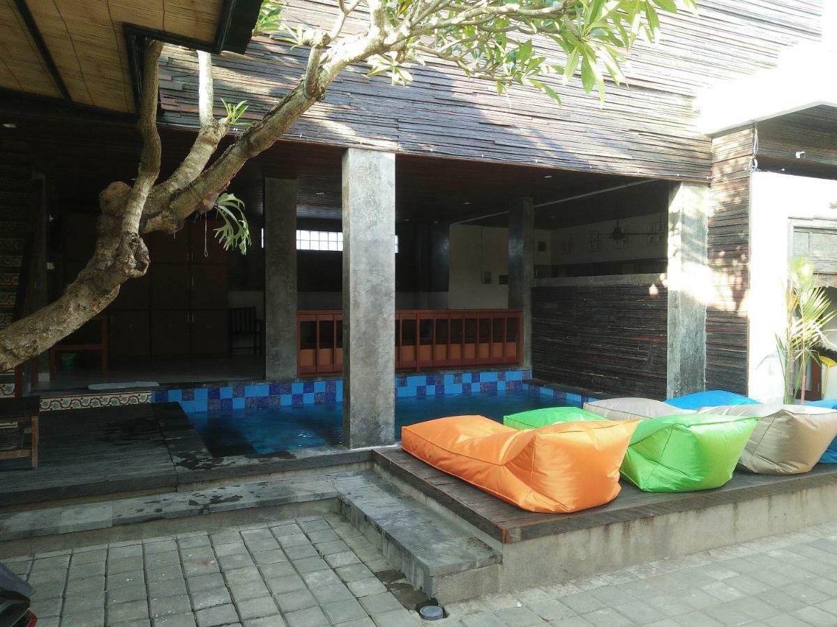 Made House Homestay And Dormitory Sanur  Exterior photo